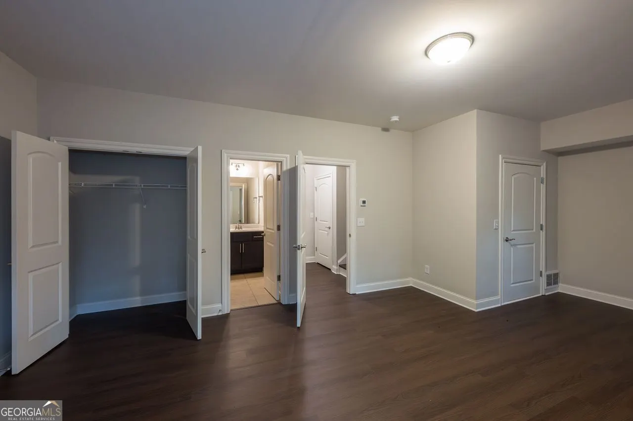 2 921 HICKORY LEAF Court SE, #2