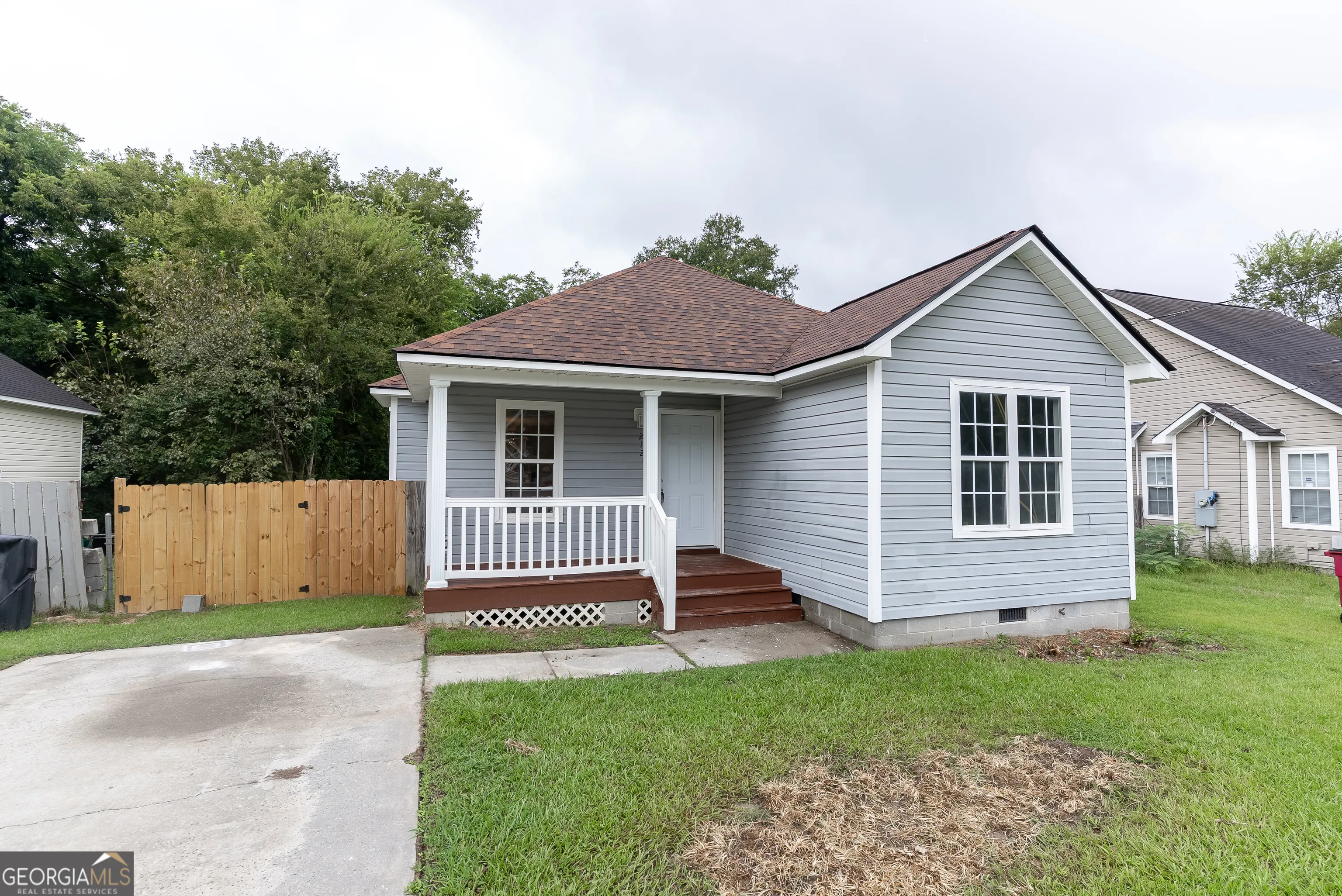 2125 Cedar Avenue