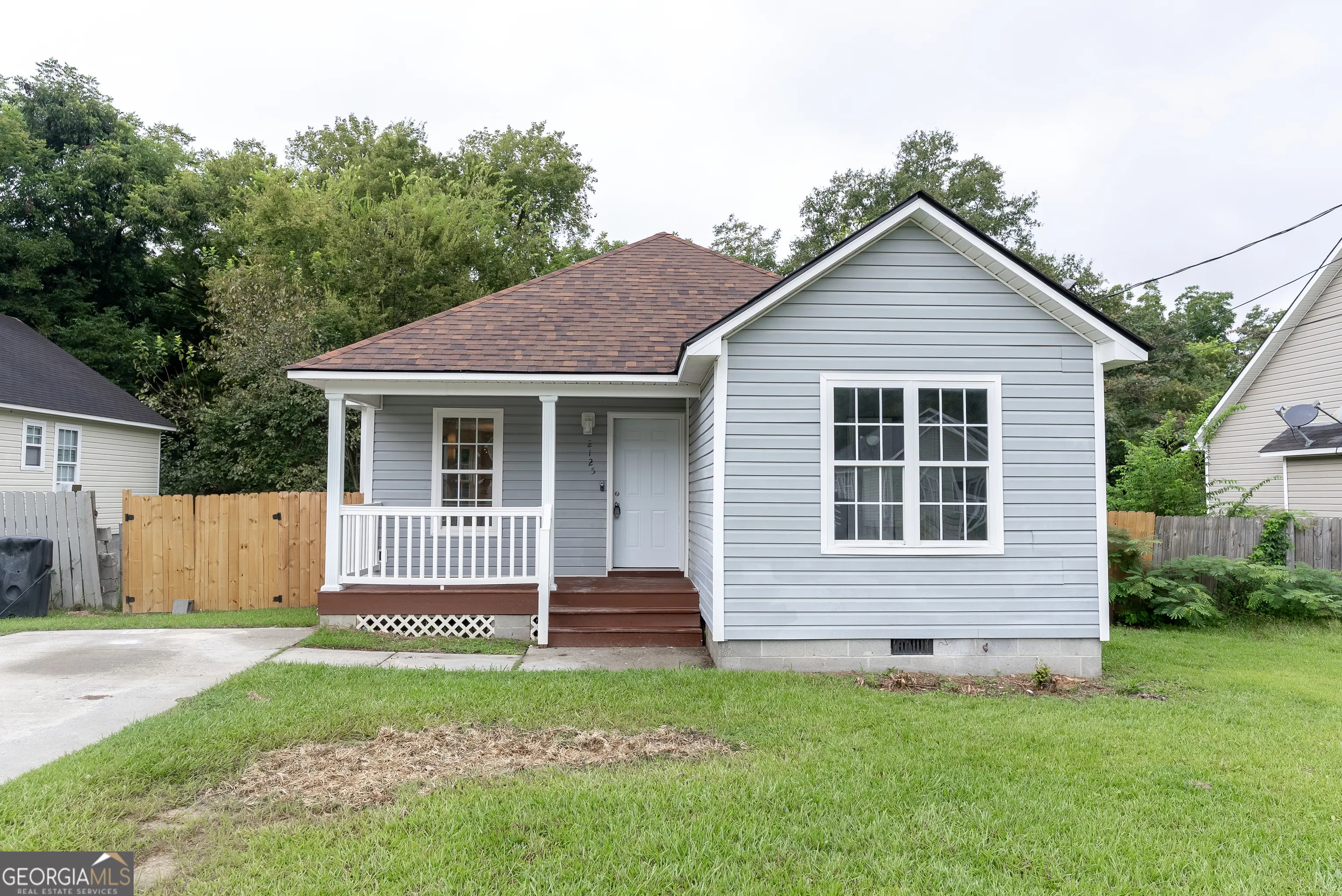 2125 Cedar Avenue