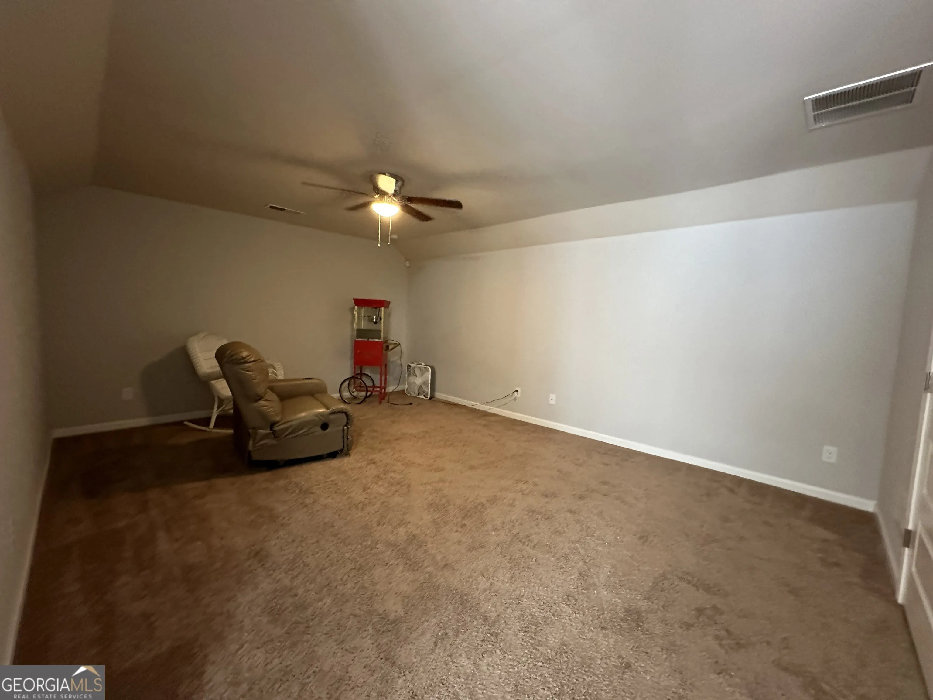 565 Carleton Place