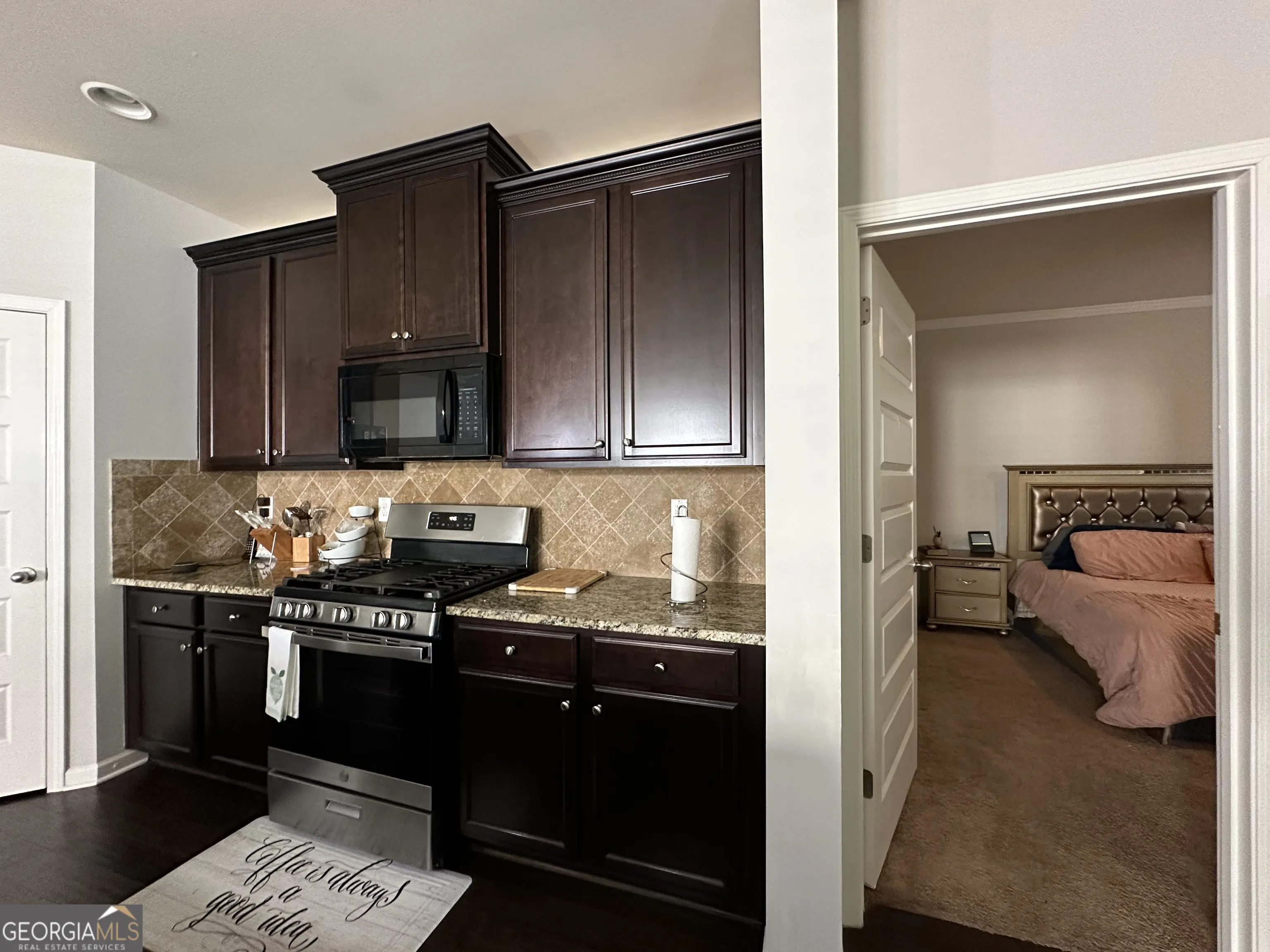 565 Carleton Place