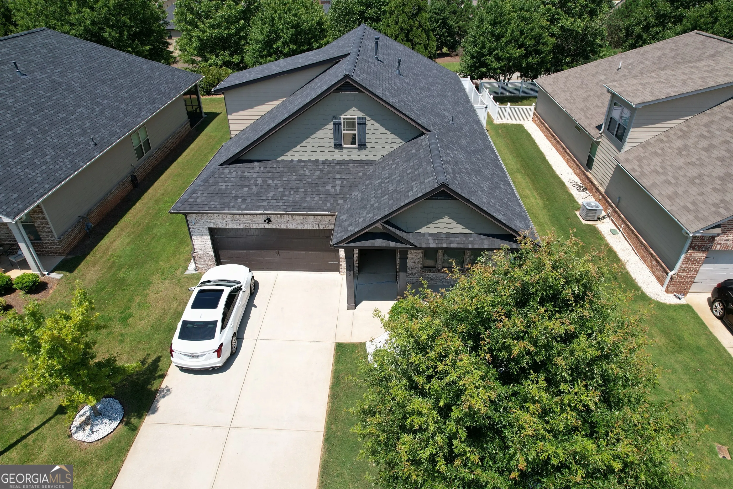 565 Carleton Place