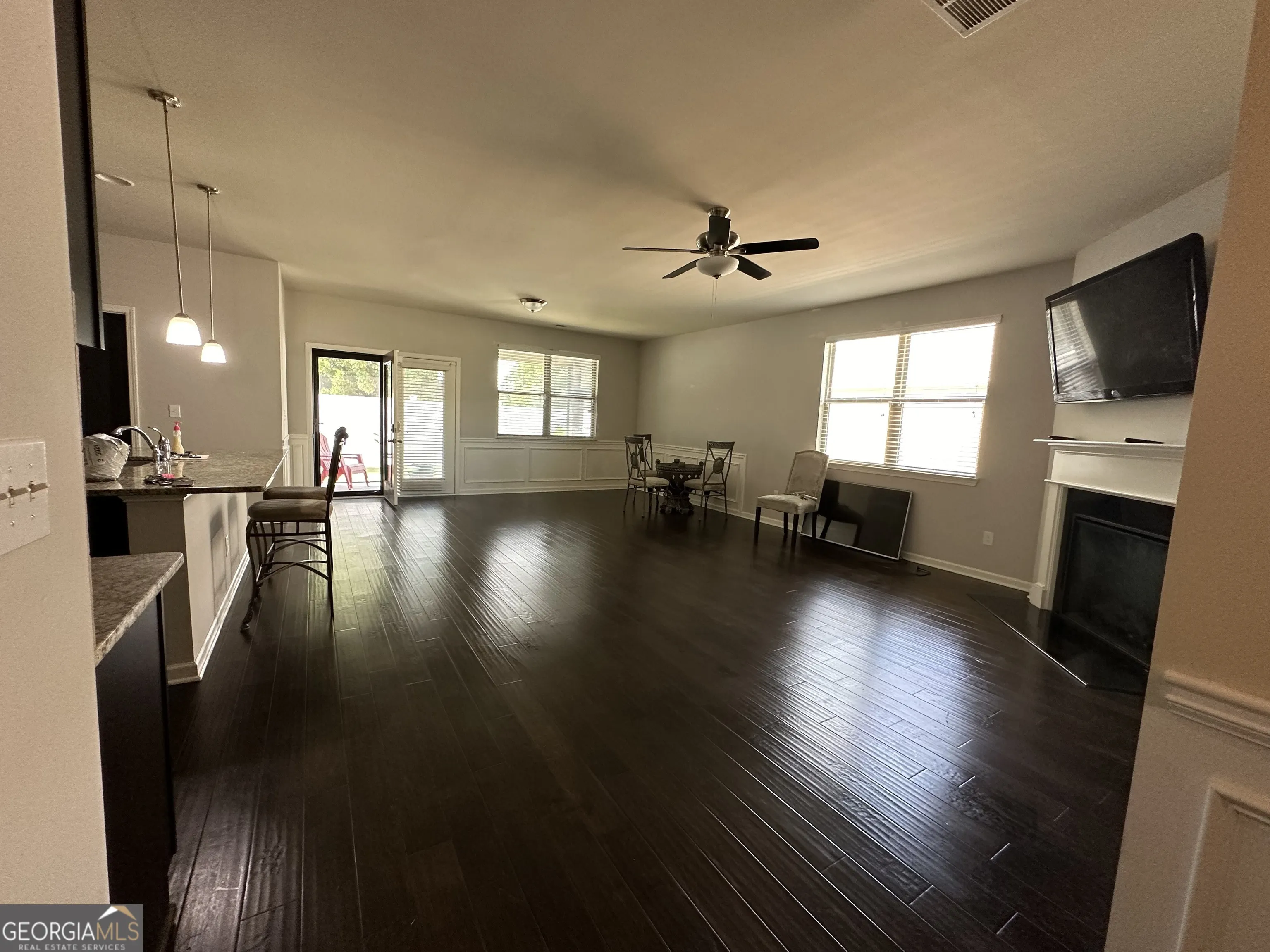 565 Carleton Place