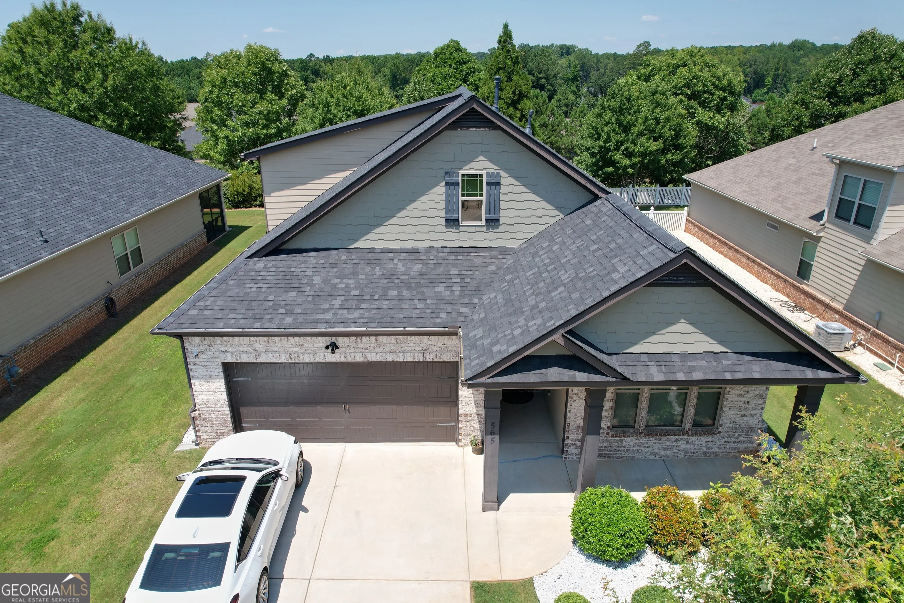 565 Carleton Place