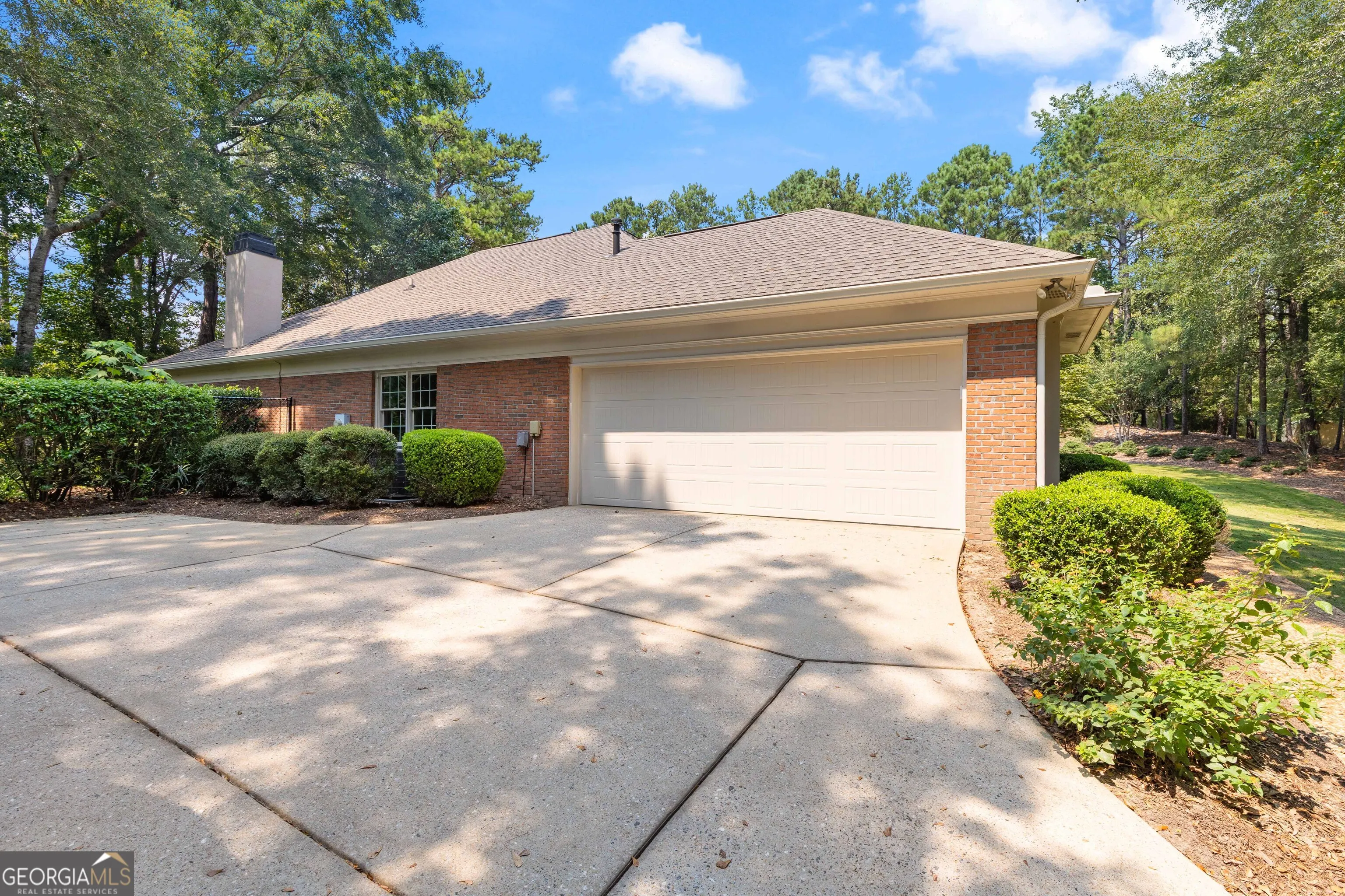 7433 Rolling Bend Court