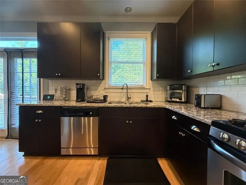 1429 DUPONT COMMONS Circle NW