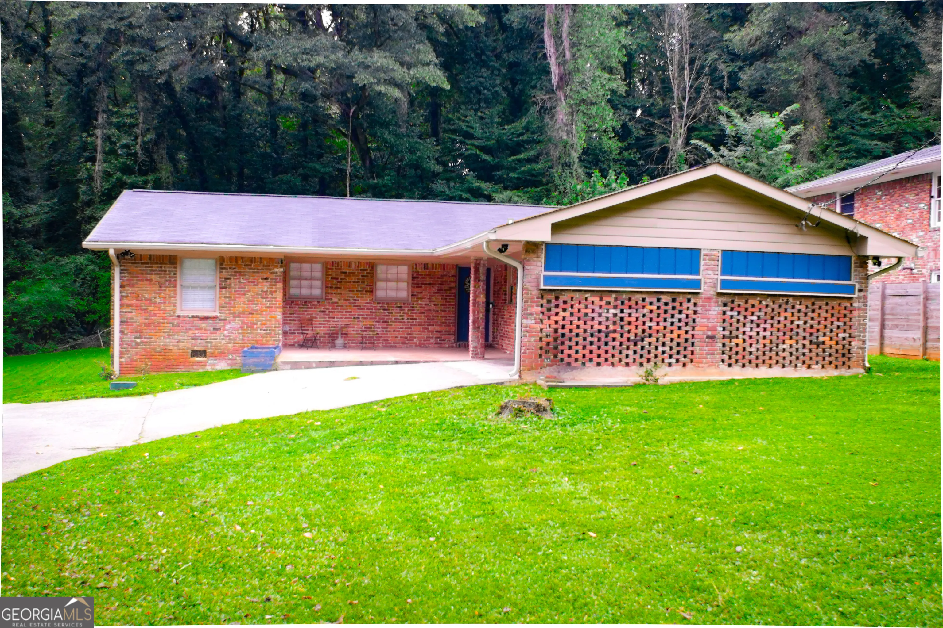 3682 Rockbridge Road