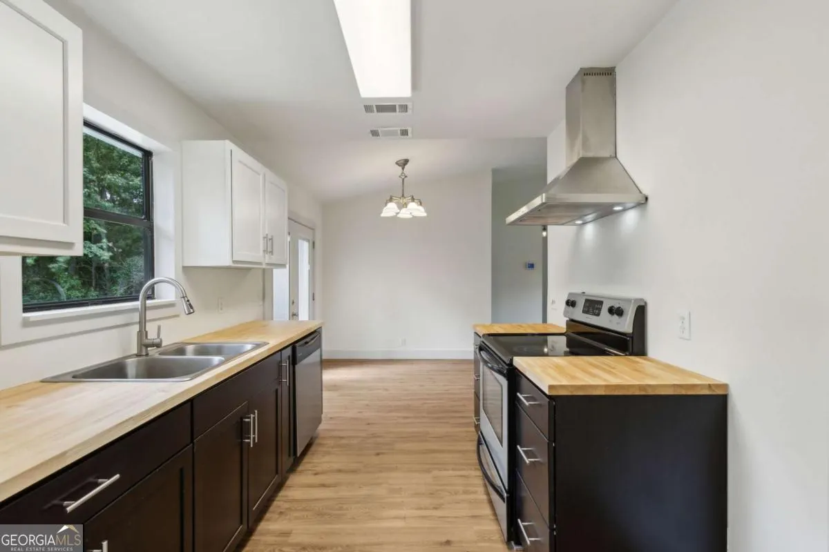 587 Powder Horn Road