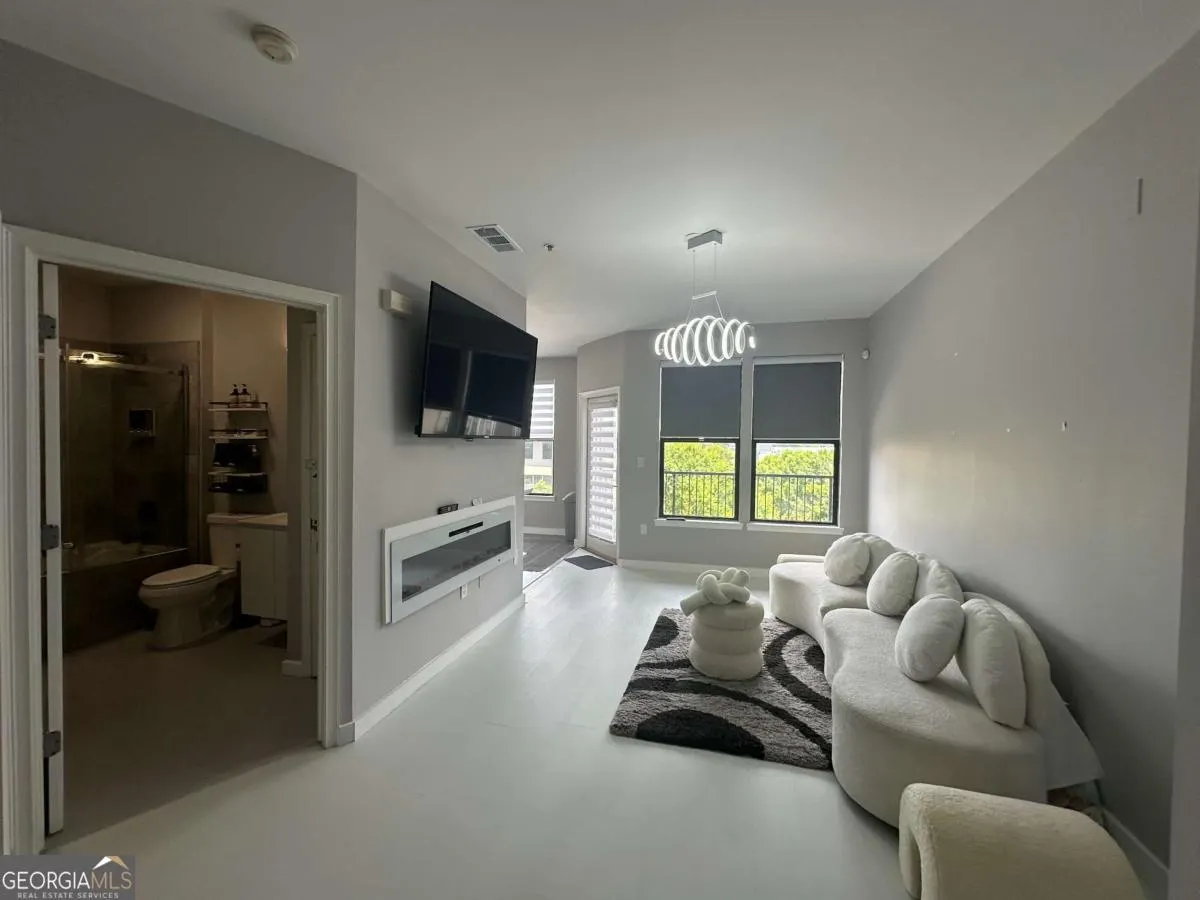 1306 898 Oak Street SW, #1306