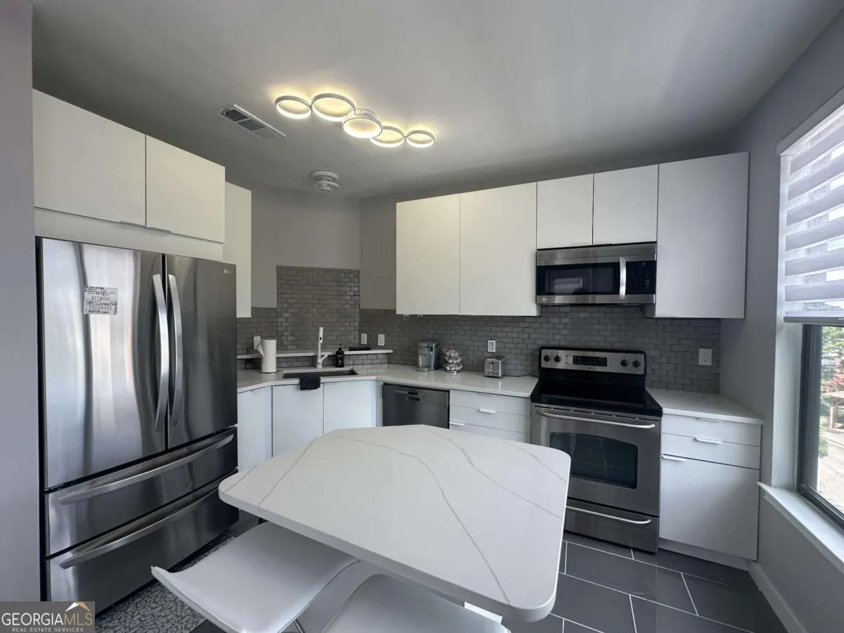 1306 898 Oak Street SW, #1306