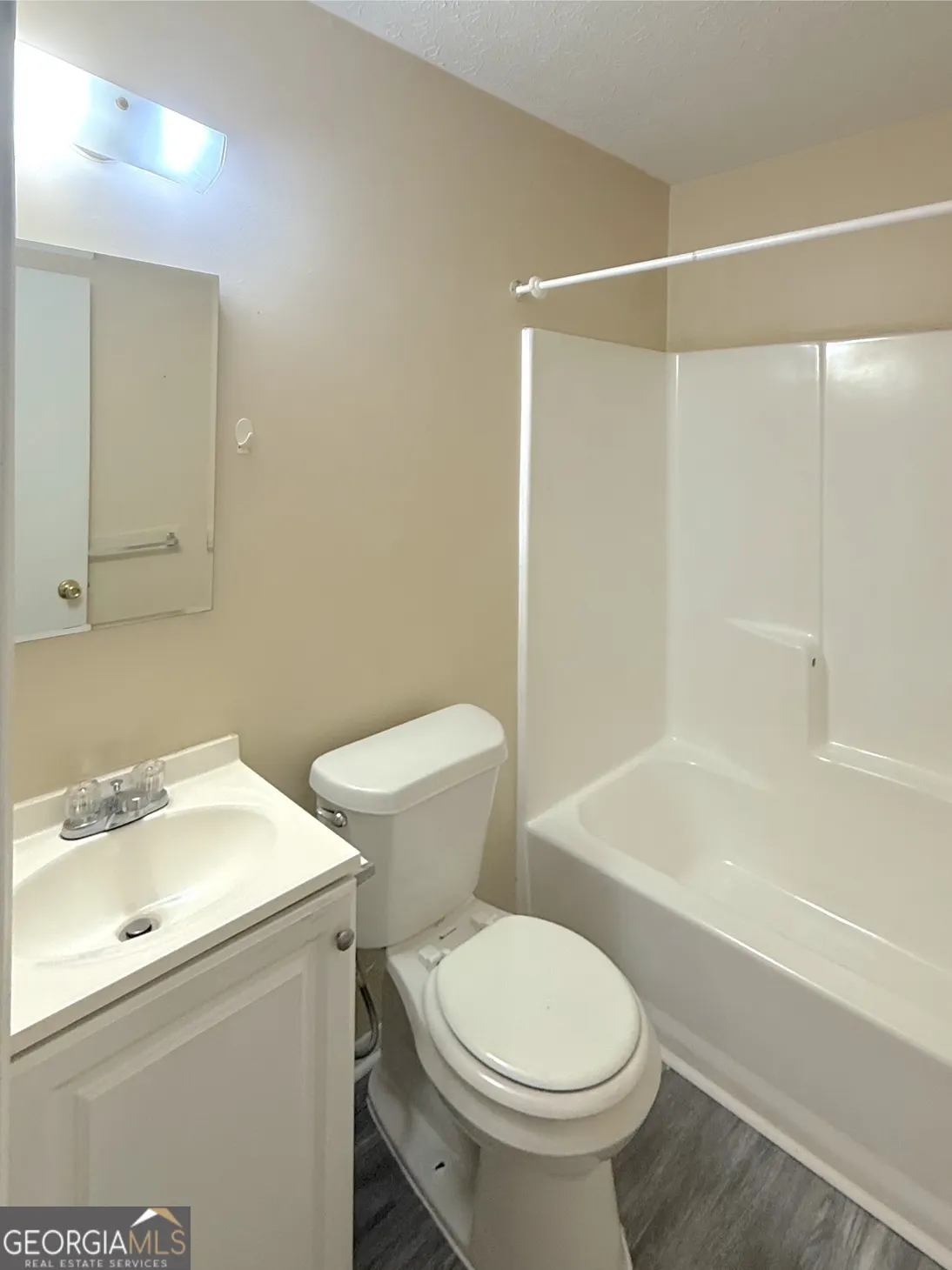 4 155 Bowen Street, #4