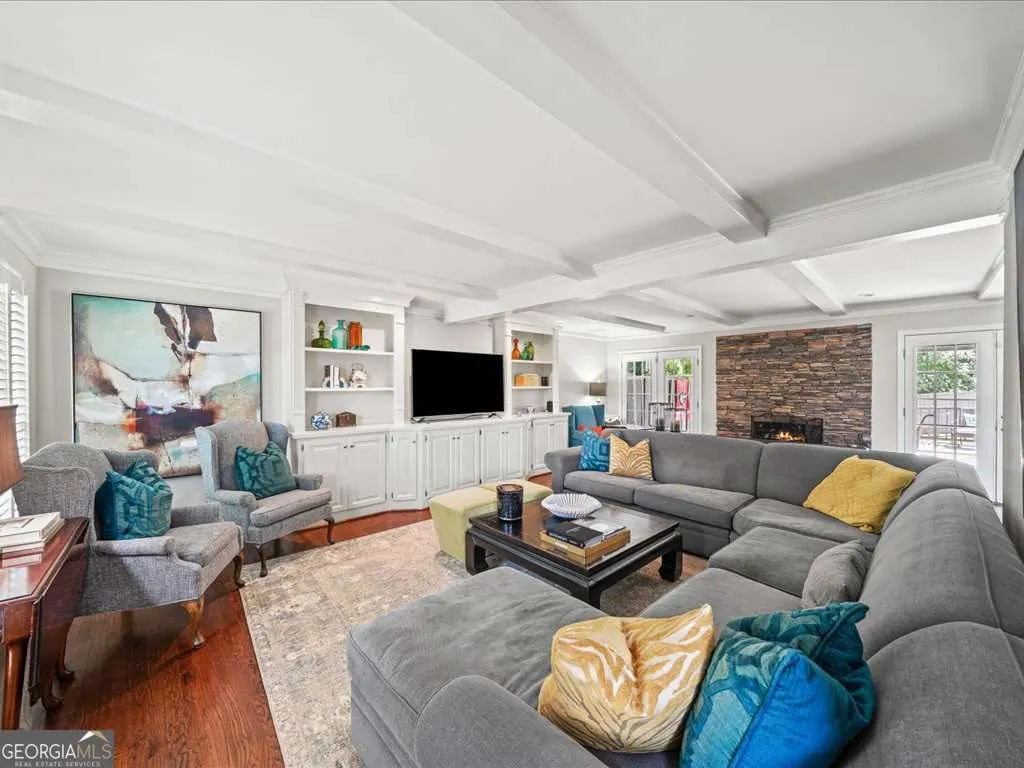 5395 Mount Vernon Way