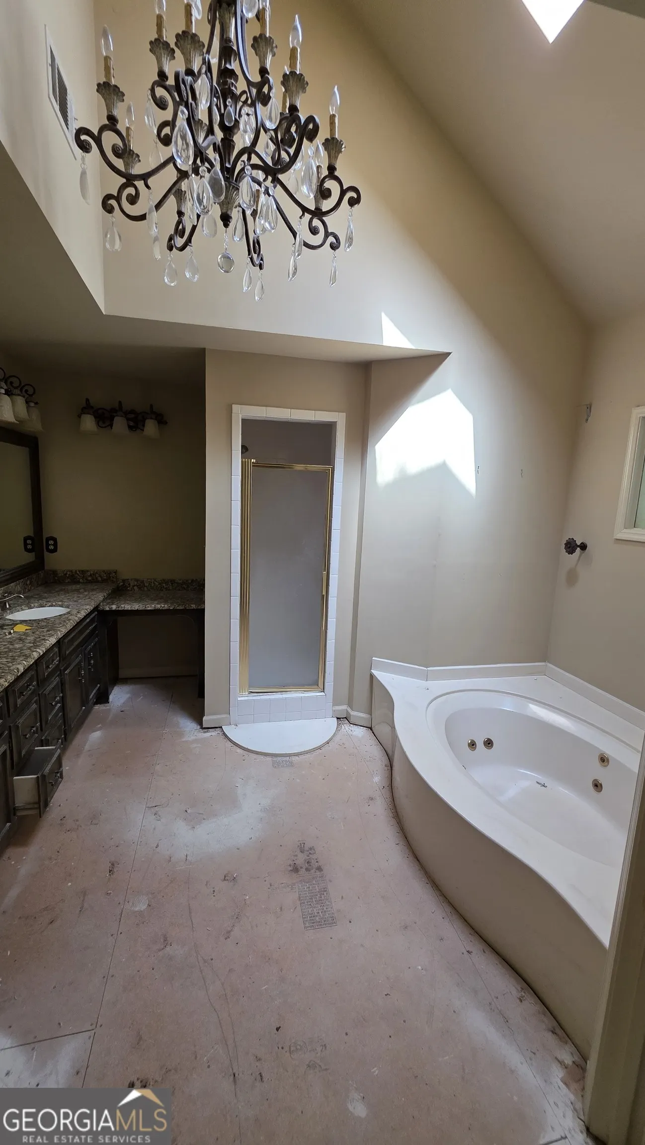 865 Ferncroft Court
