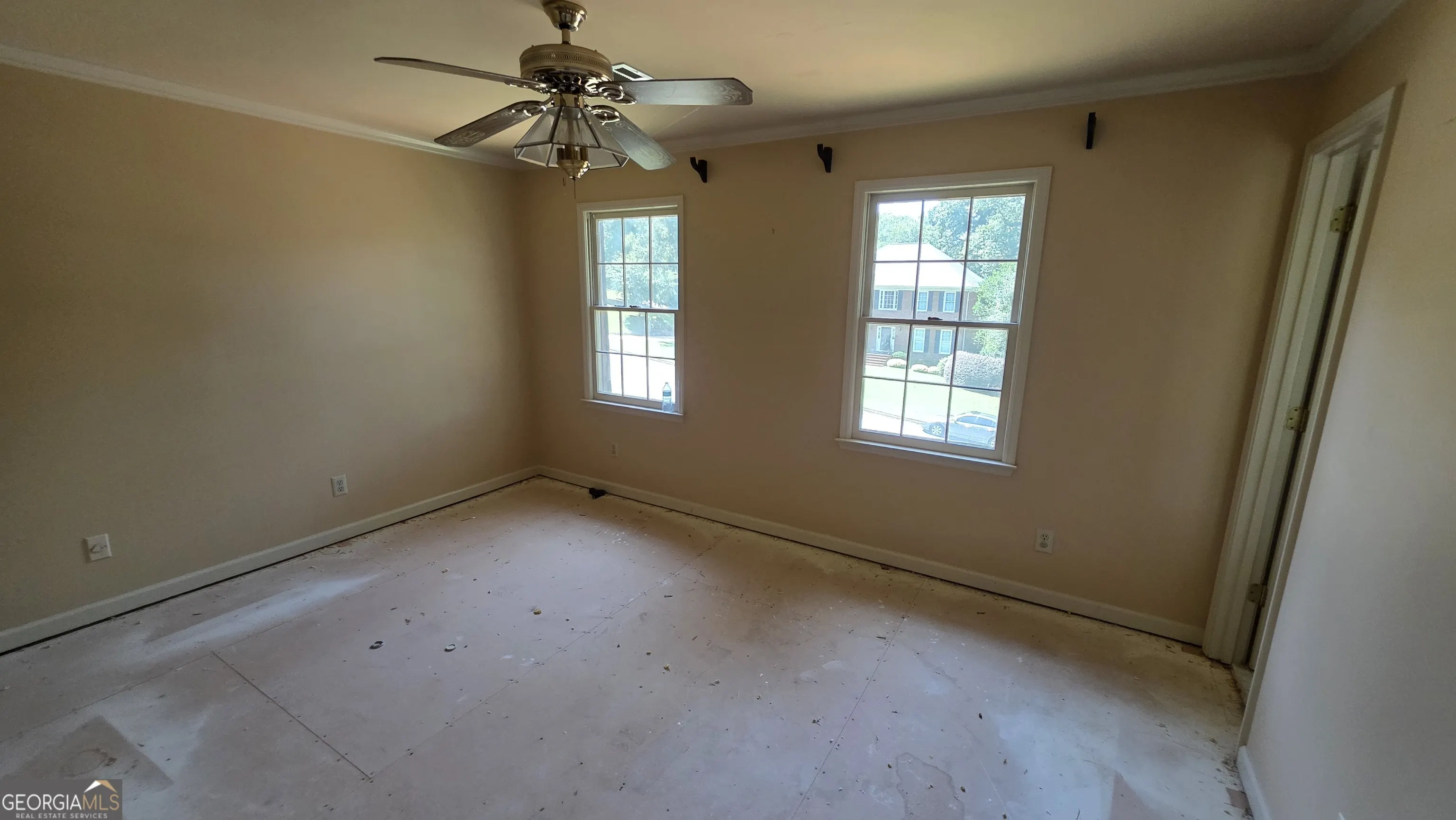 865 Ferncroft Court