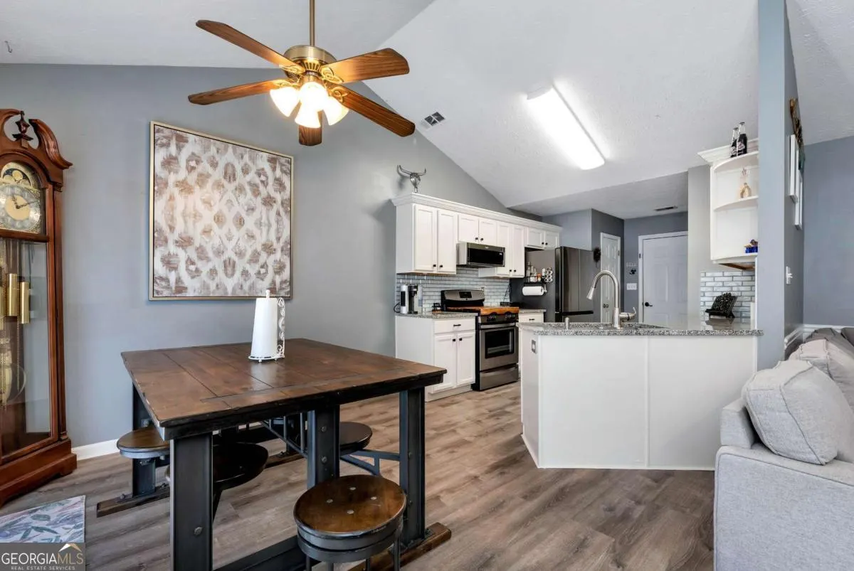 5503 Amber Cove Way