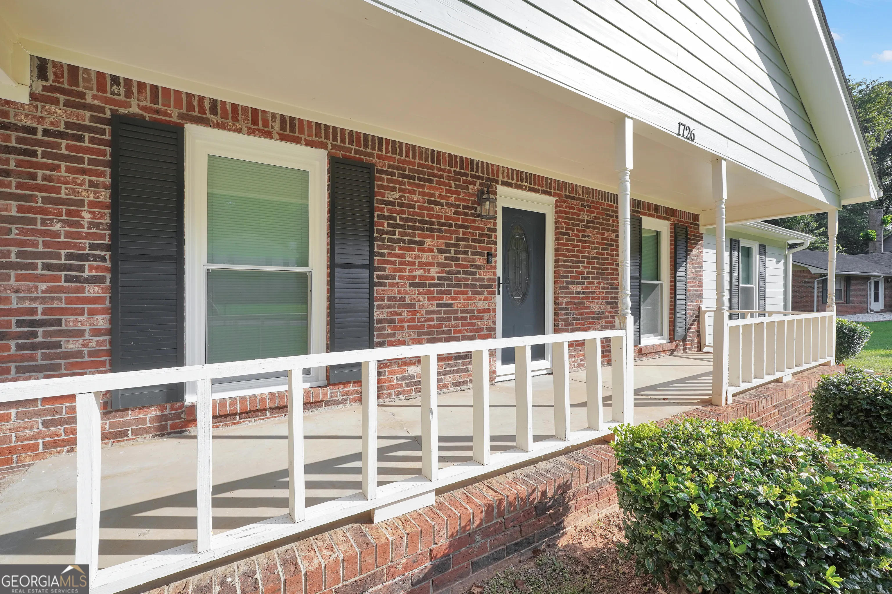 1726 Sherry Lane