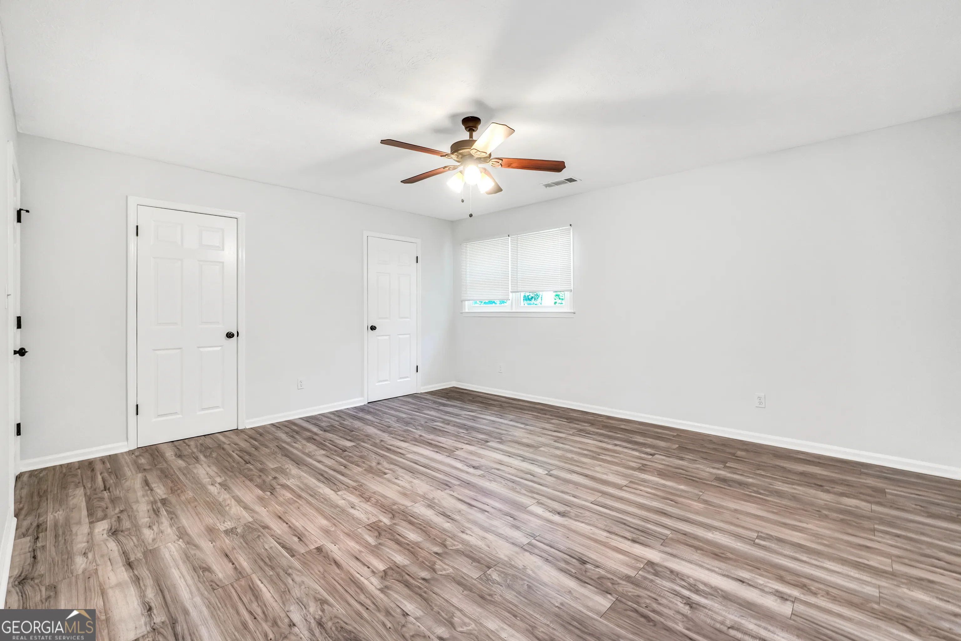 1726 Sherry Lane