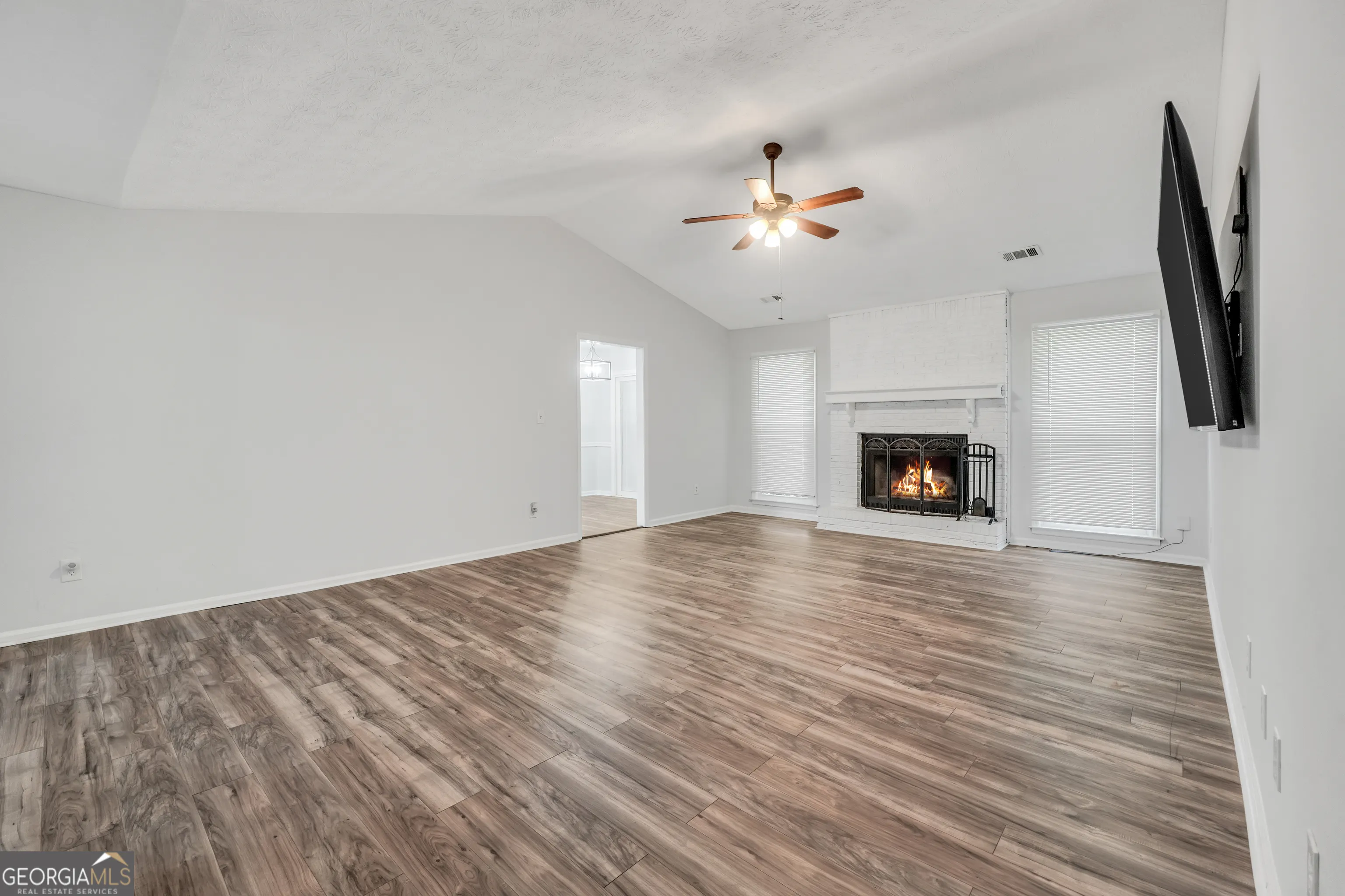 1726 Sherry Lane