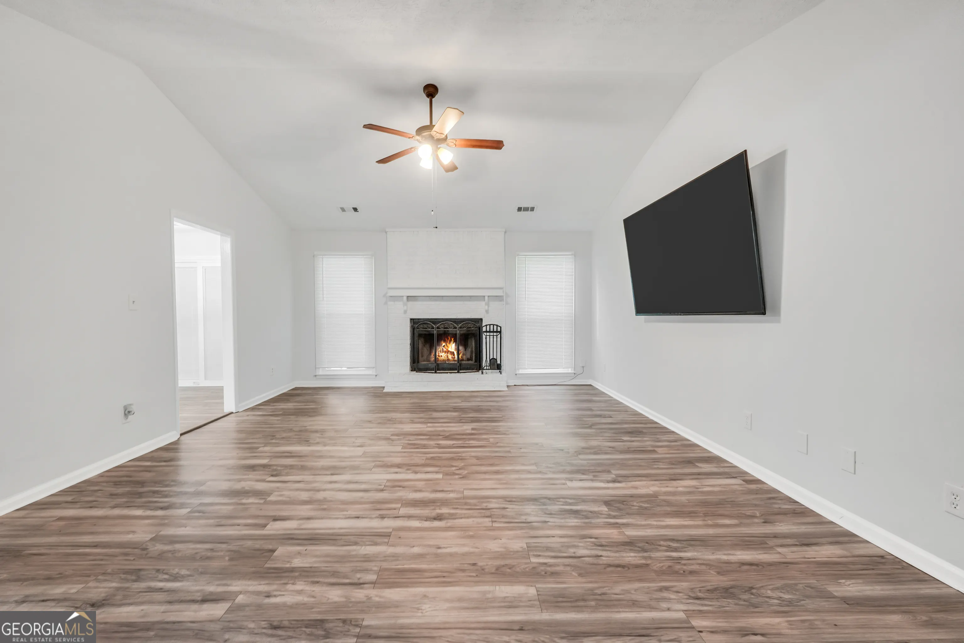 1726 Sherry Lane