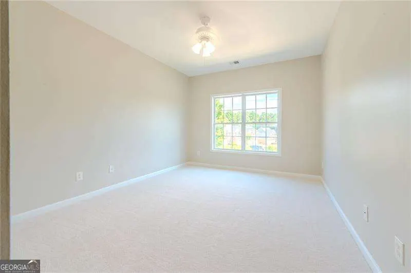 17 Village Glen
