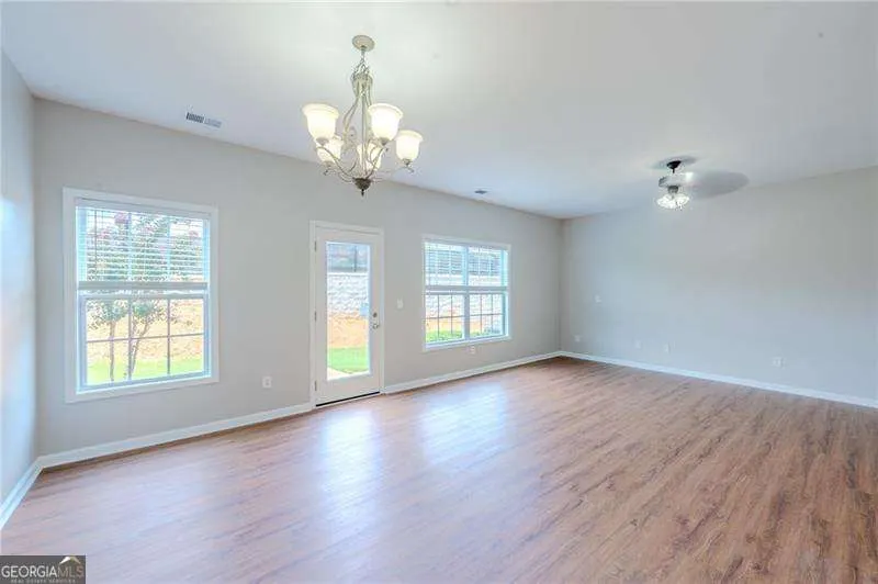 17 Village Glen