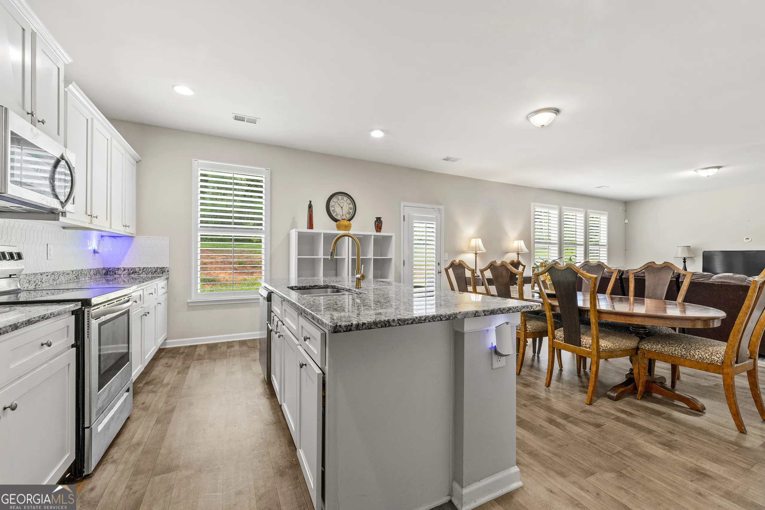 180 Ascott Trace