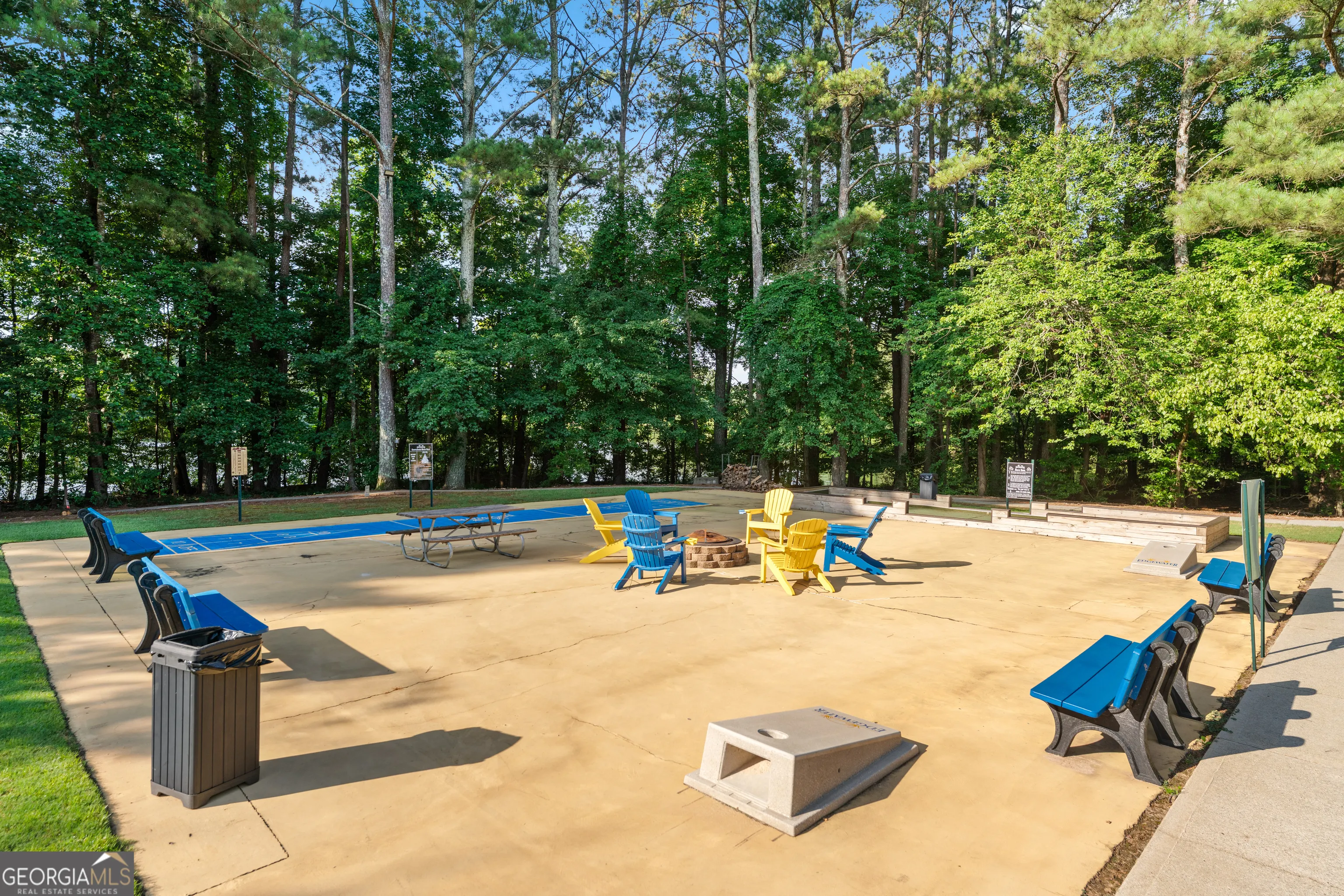 465 Woodbrook Ways