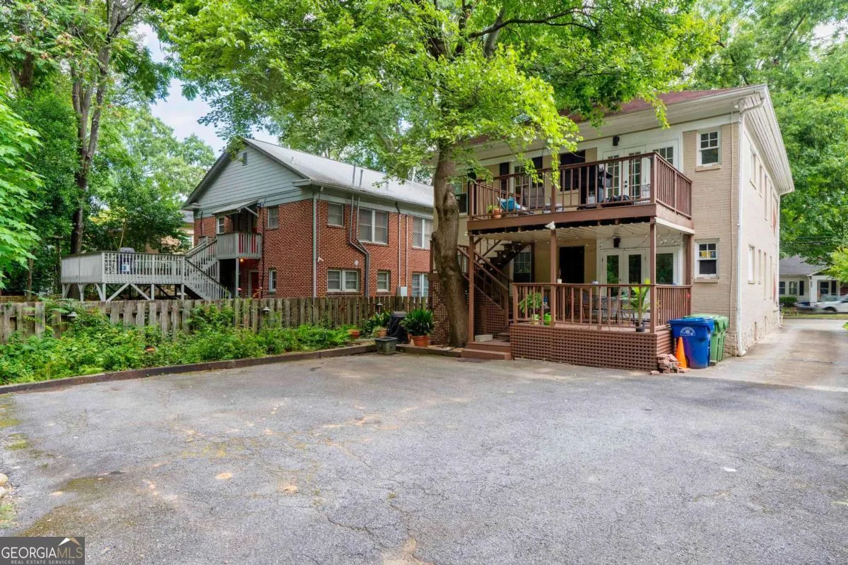 1 850 Charles Allen Drive NE, #1