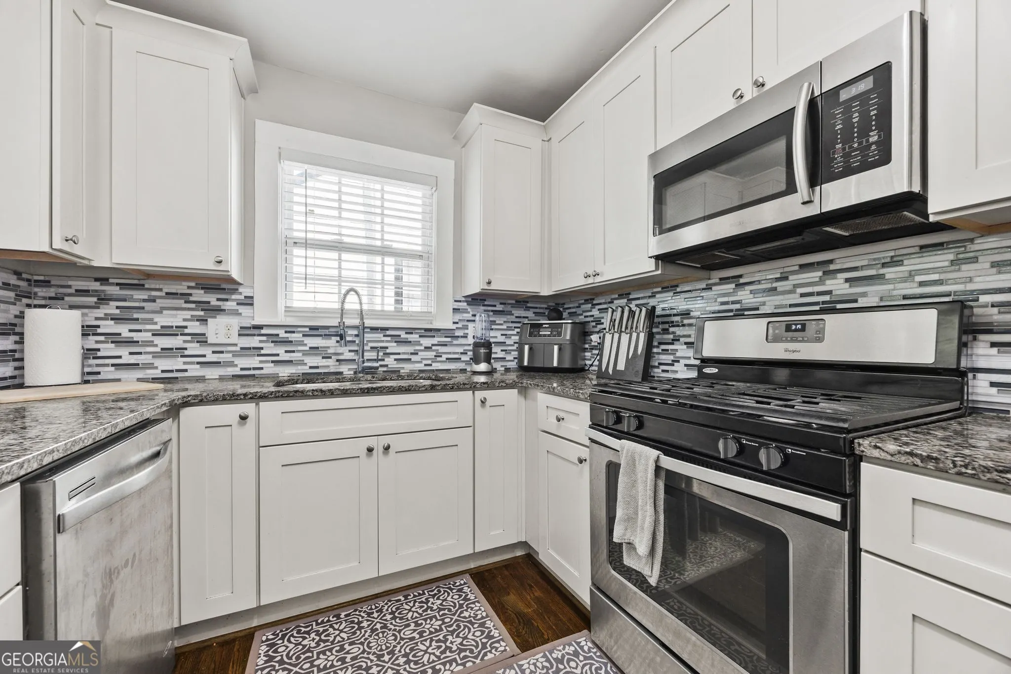 1281 Winburn Drive