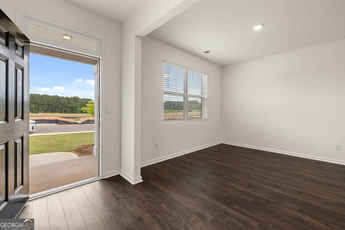 640 Whitman Lane
