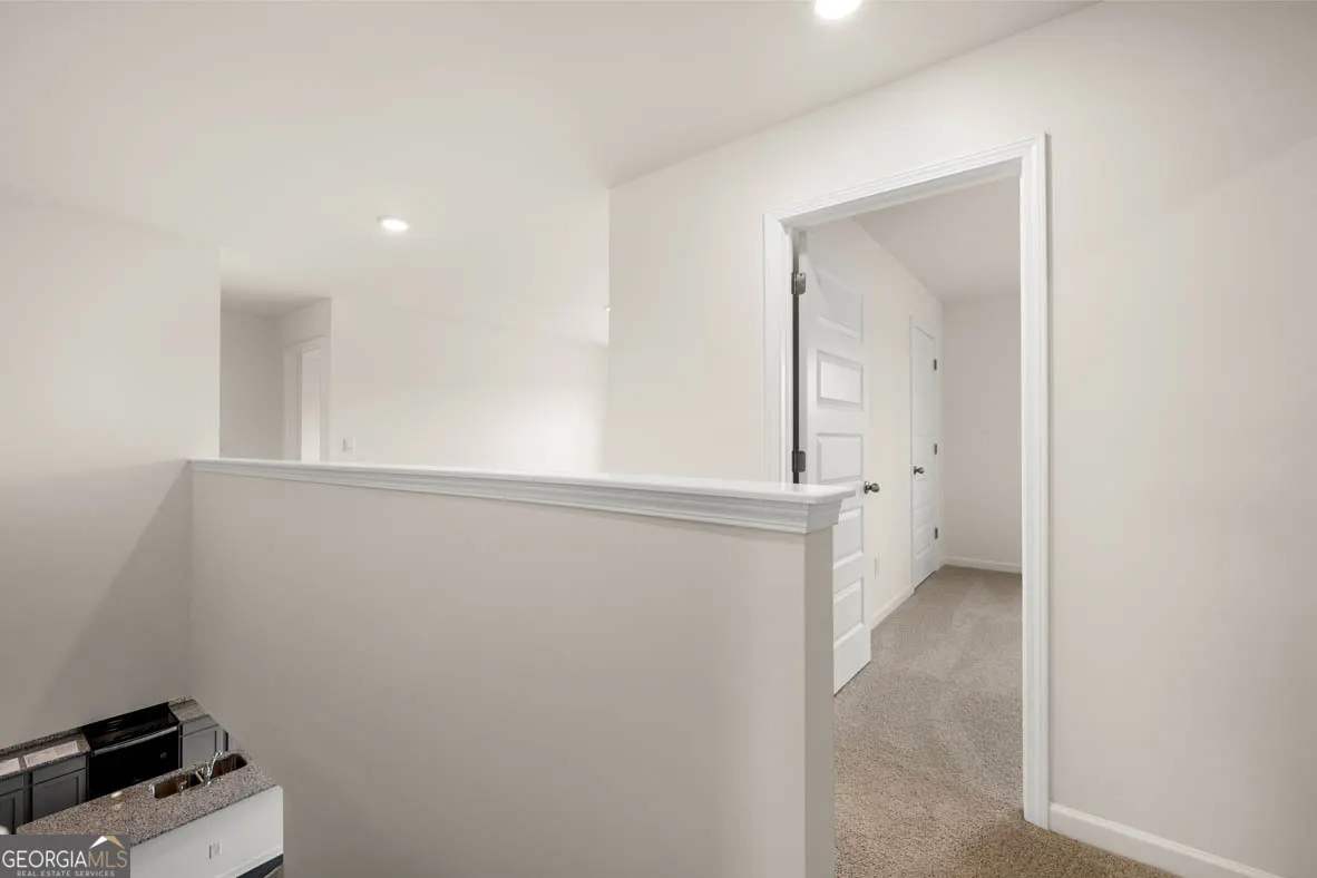 640 Whitman Lane