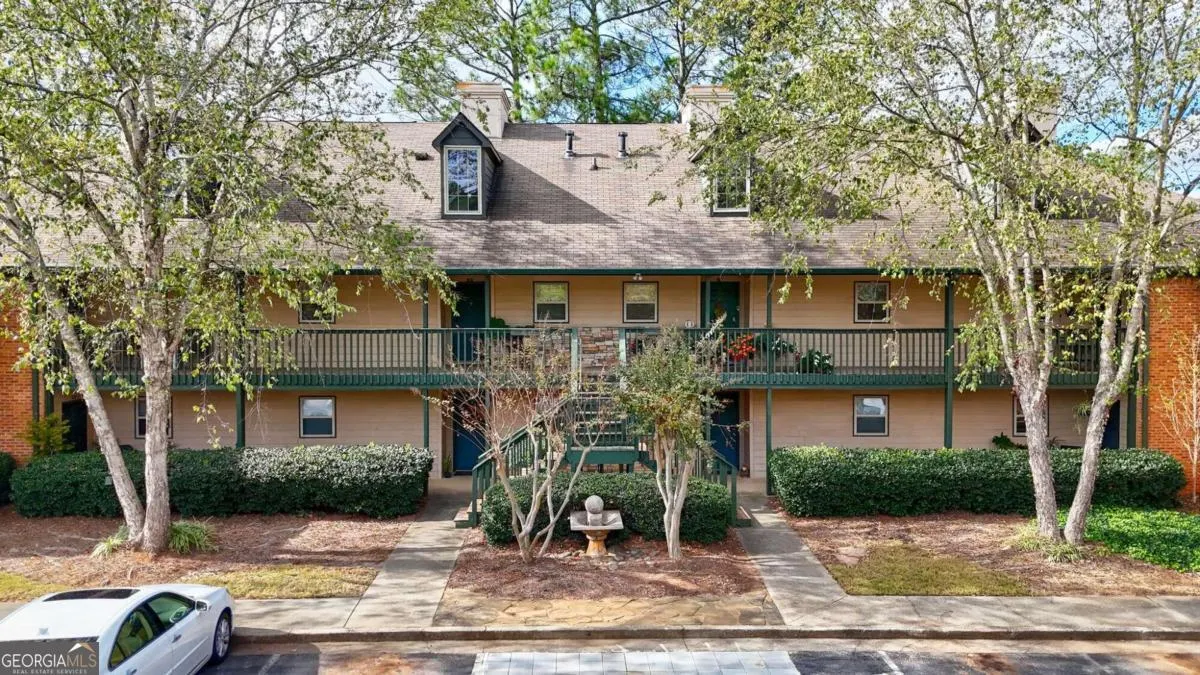 312 Brittany Court, #312