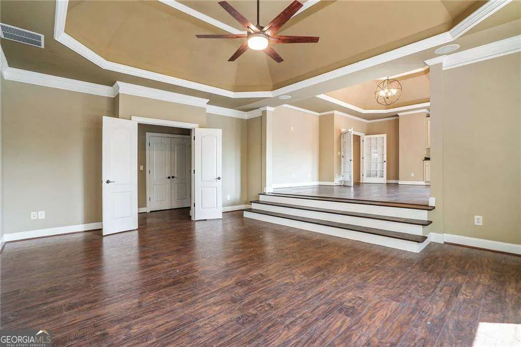 2317 Crimson King Drive