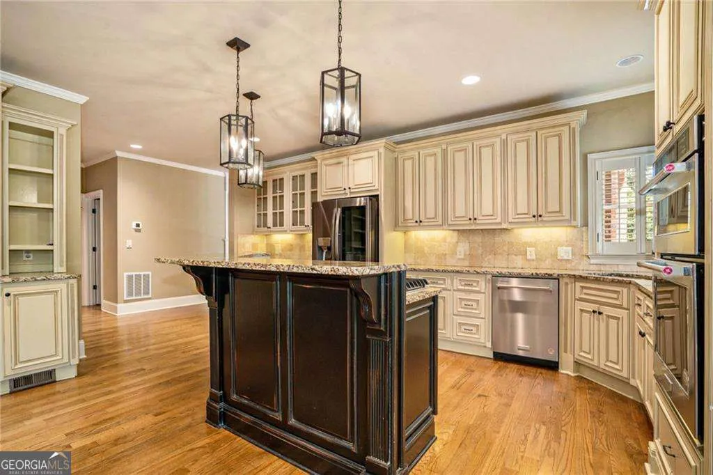 2317 Crimson King Drive