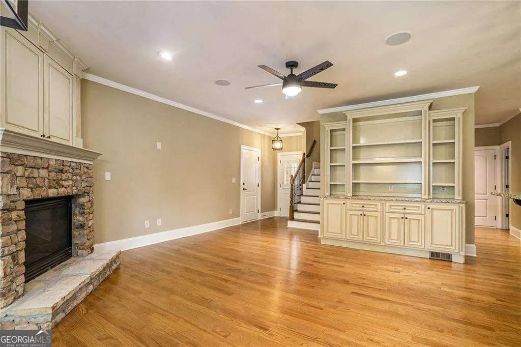 2317 Crimson King Drive