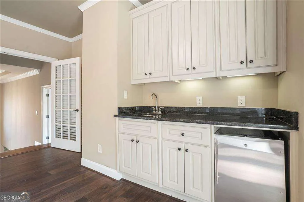 2317 Crimson King Drive
