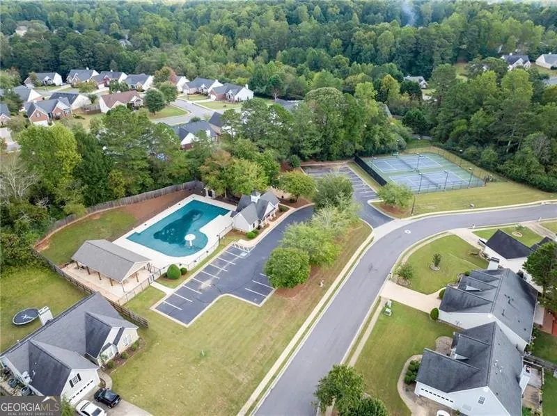 5855 LENOX PARK Place