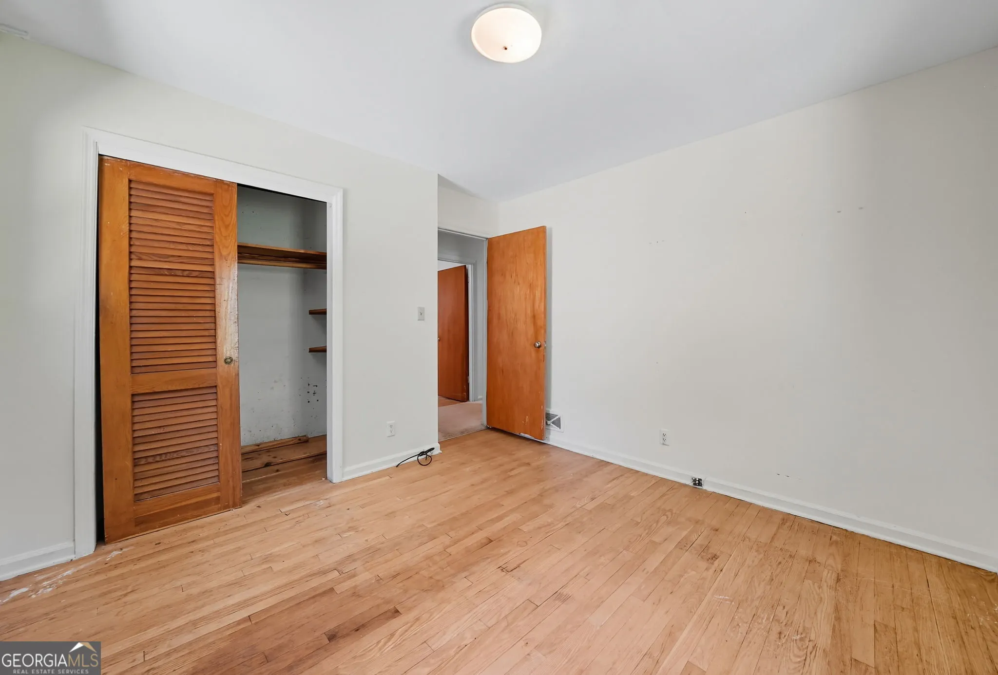 716 Lynn Valley Road SW