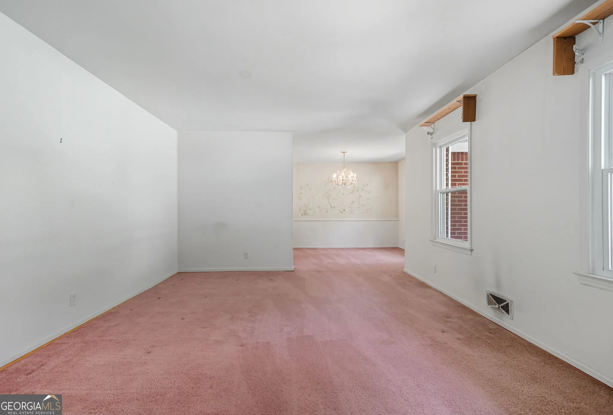 716 Lynn Valley Road SW