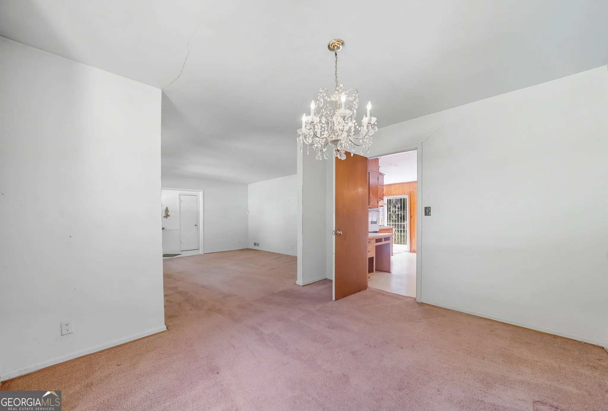 716 Lynn Valley Road SW