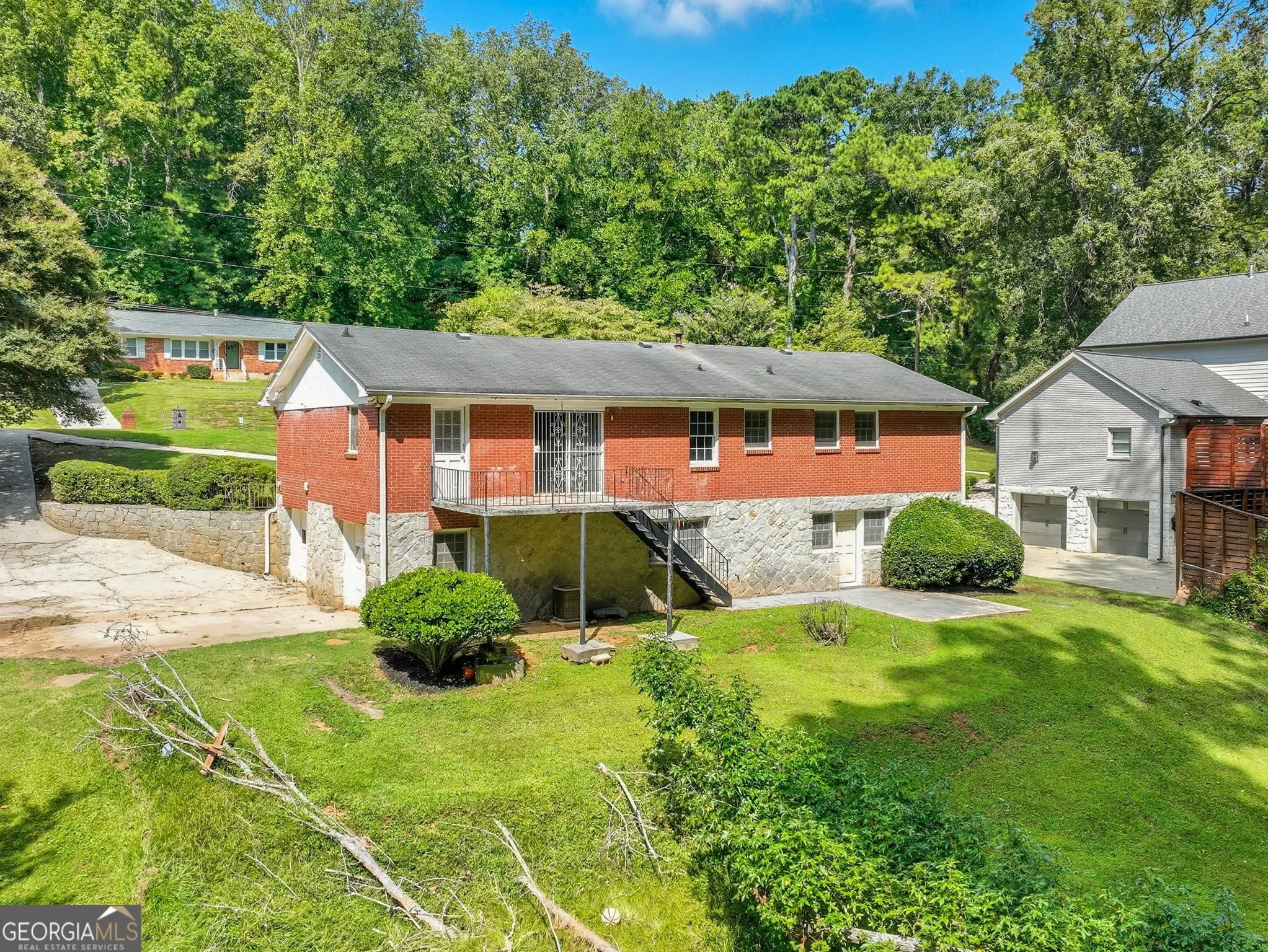 716 Lynn Valley Road SW
