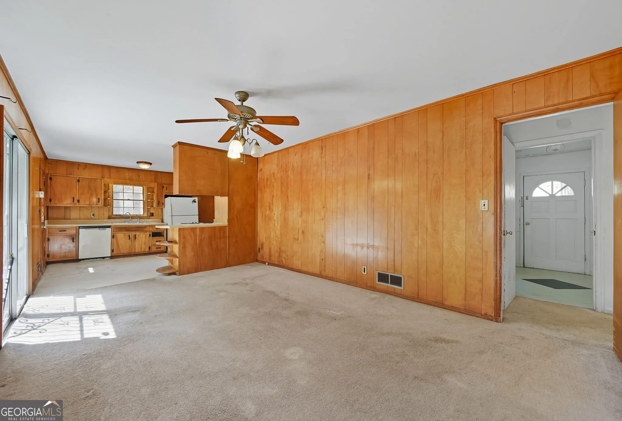 716 Lynn Valley Road SW