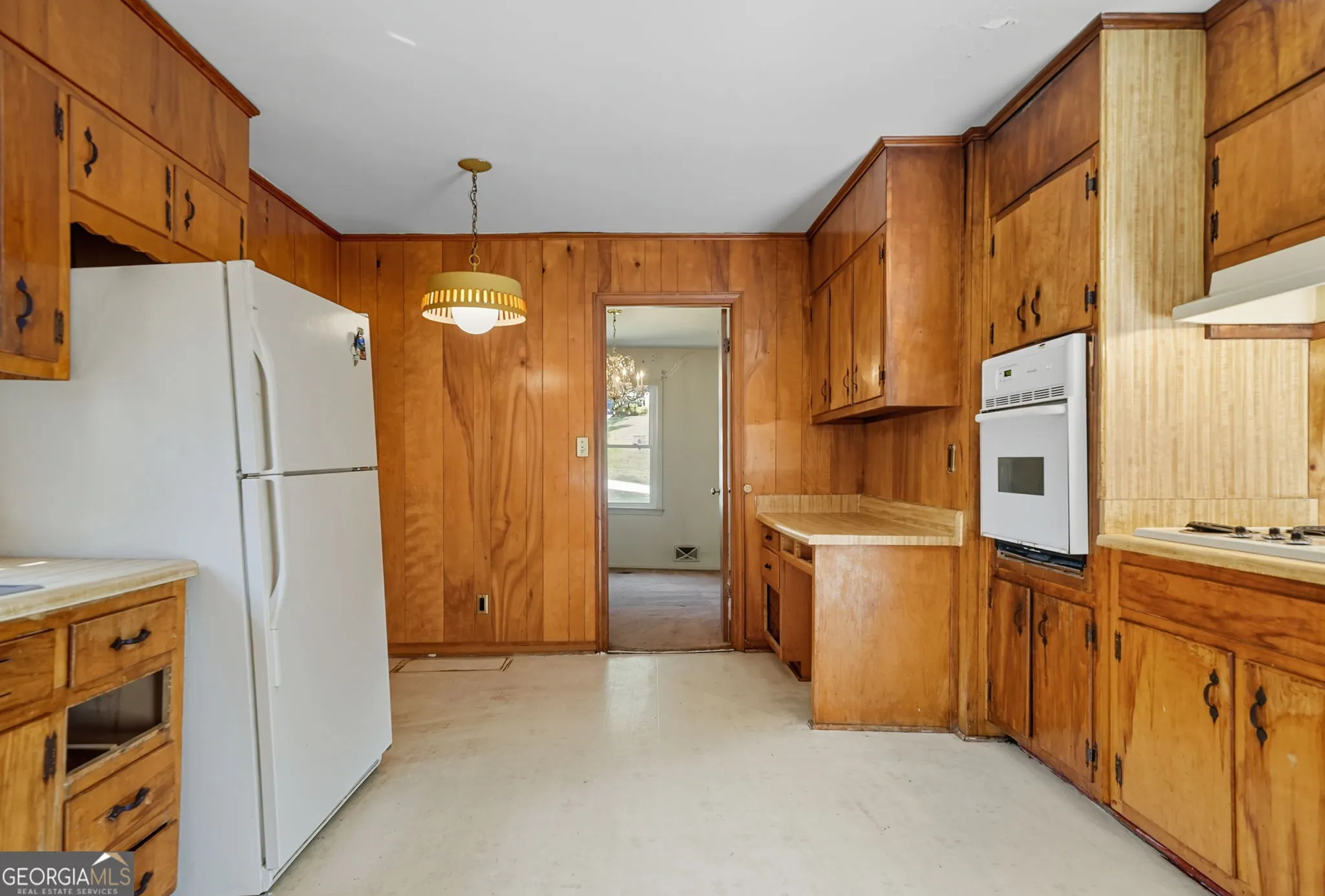 716 Lynn Valley Road SW
