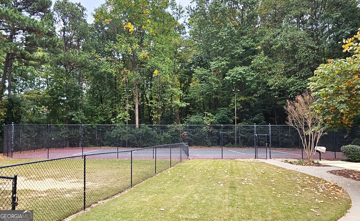 302 3160 Seven Pines Court, #302