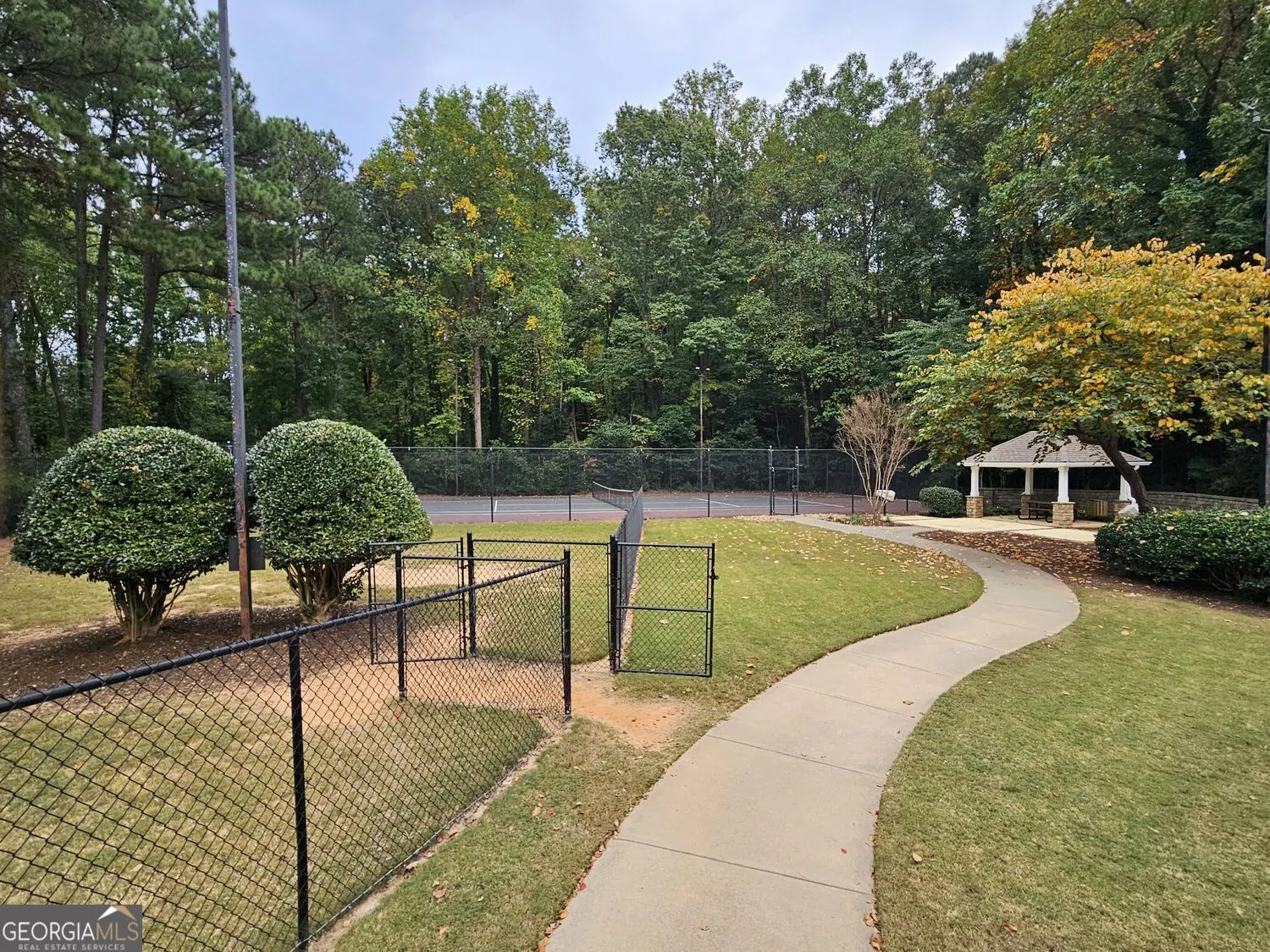 302 3160 Seven Pines Court, #302