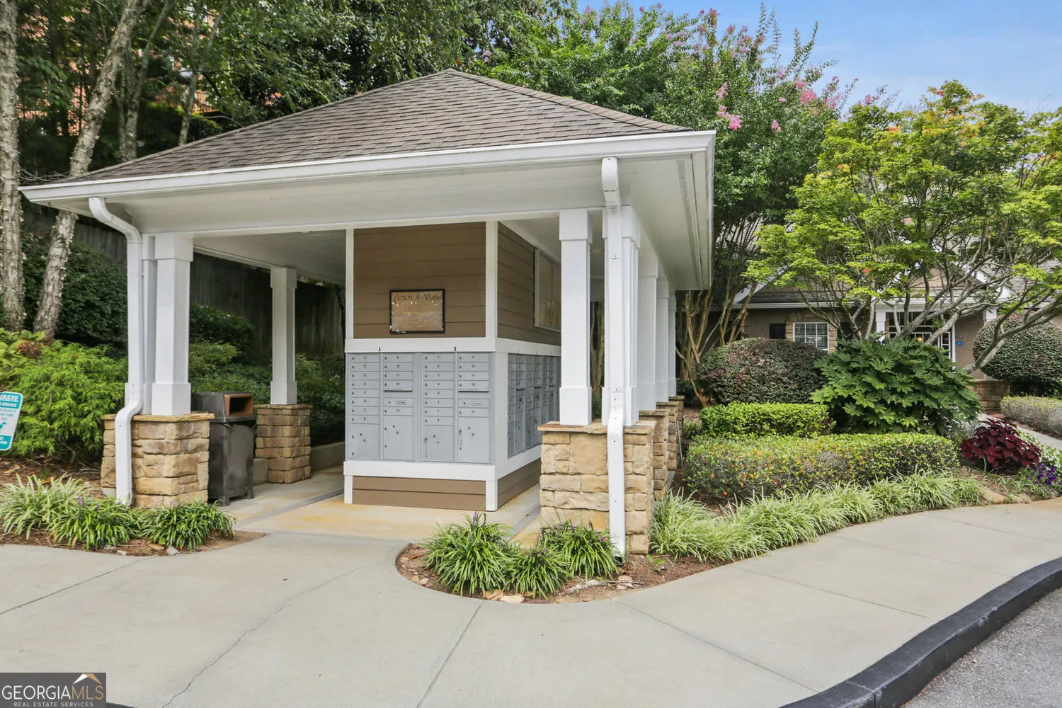 302 3160 Seven Pines Court, #302