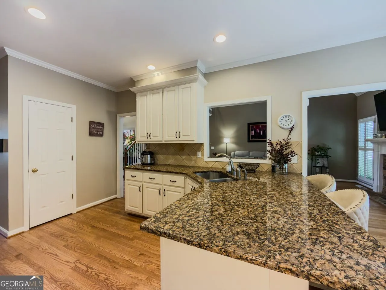 1739 PRATERS Point