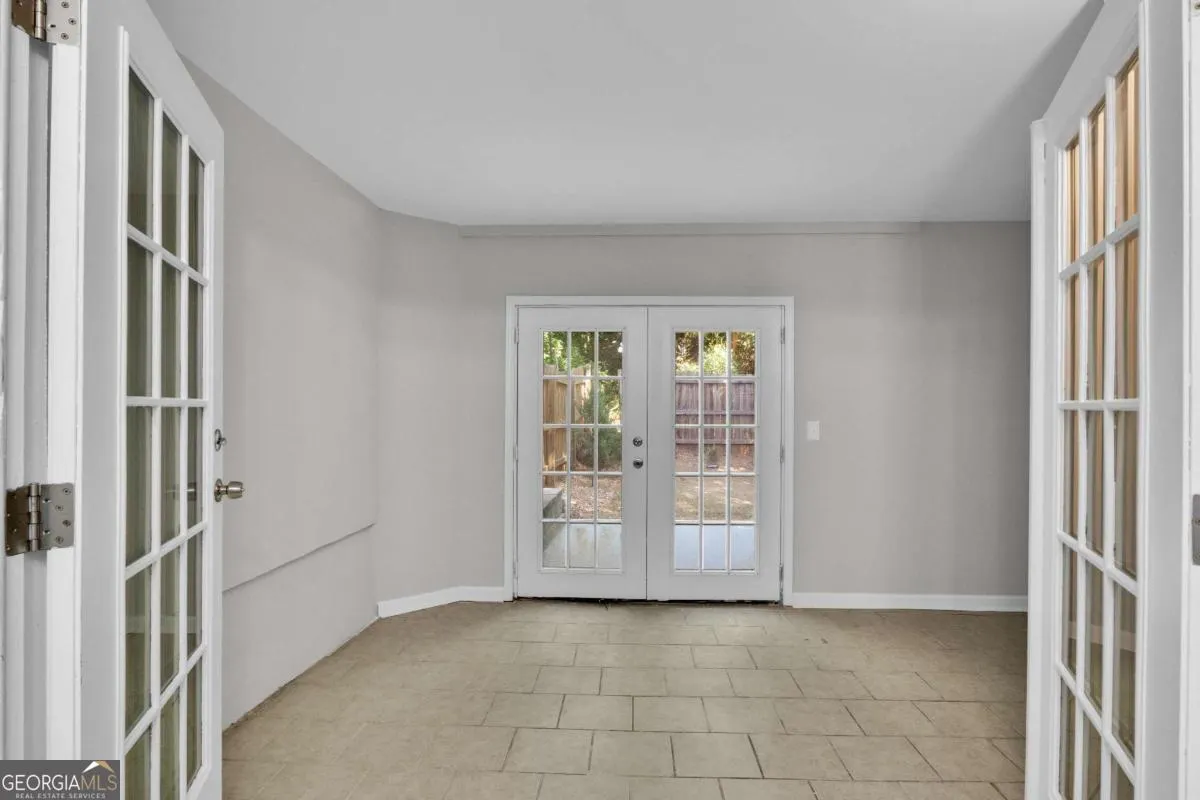 832 Heritage Oaks Drive