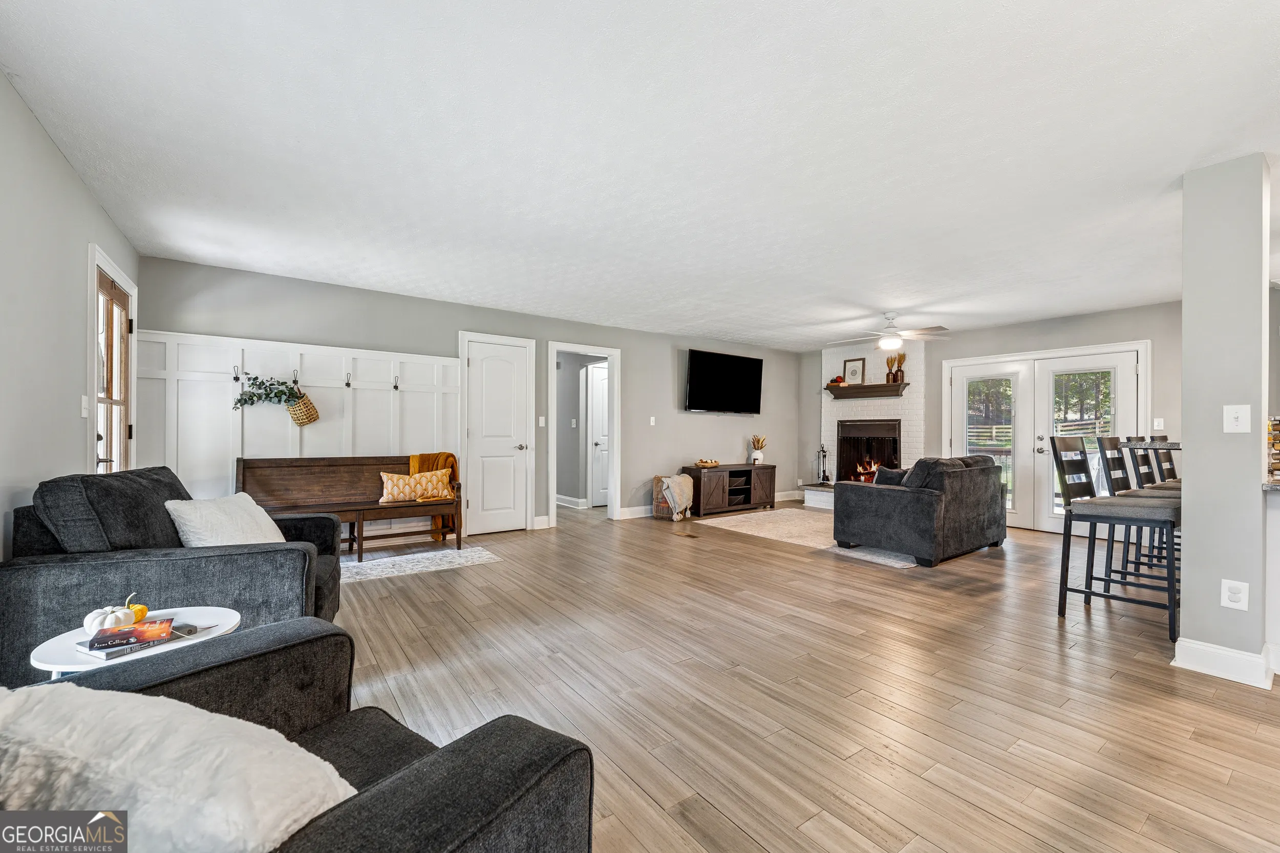 2405 VIRGINIA HEIGHTS Drive