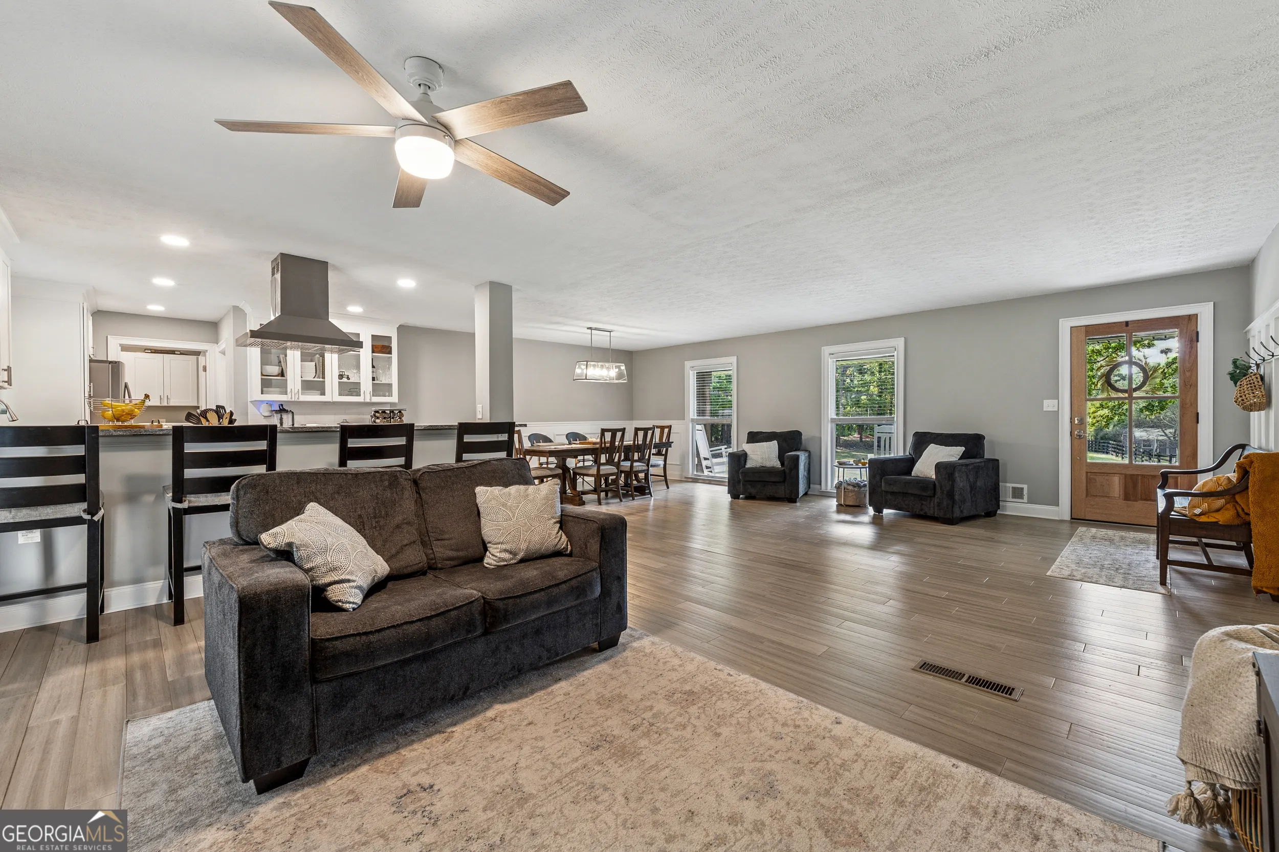 2405 VIRGINIA HEIGHTS Drive
